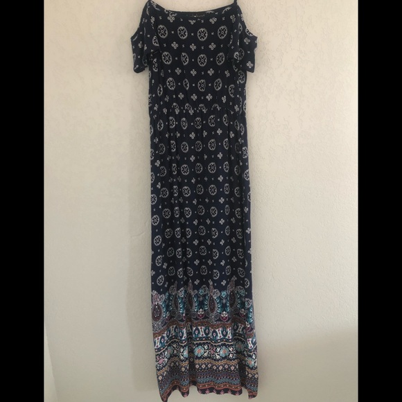 Dresses & Skirts - Dress